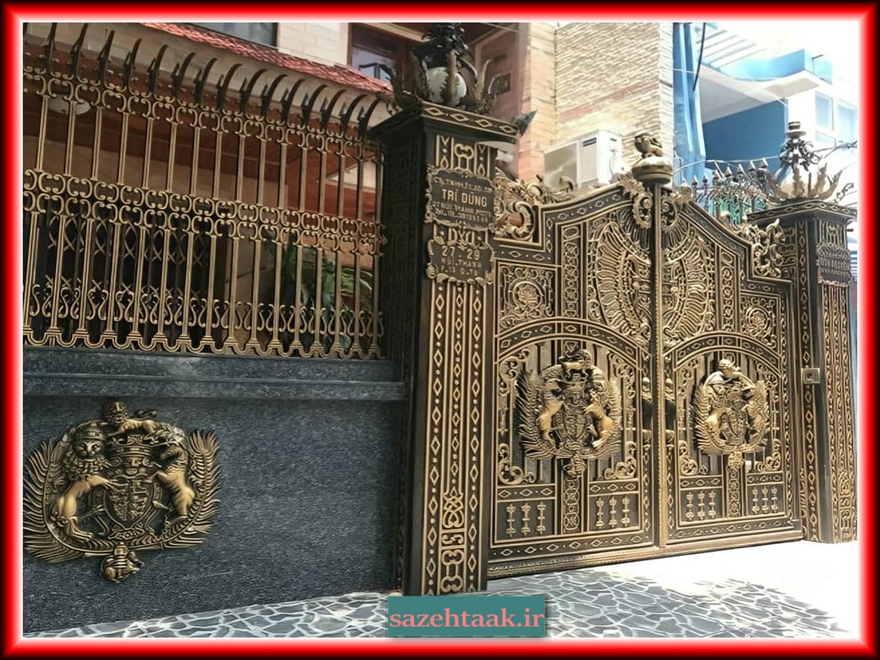 بازار انواع مختلفی از درب حیاط ویلایی