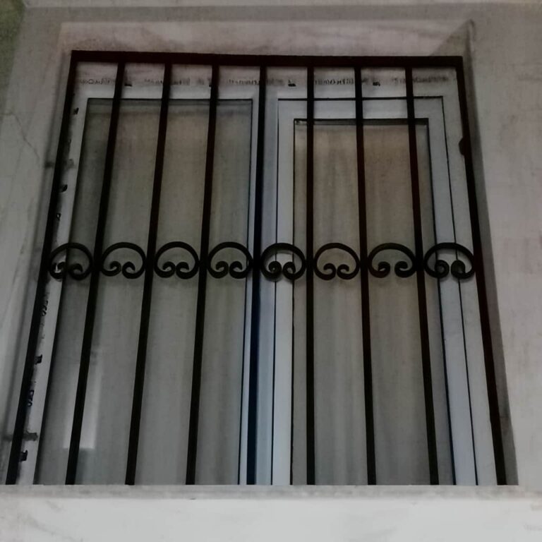 حفاظ پنجره نعل اسبی فرفورژه