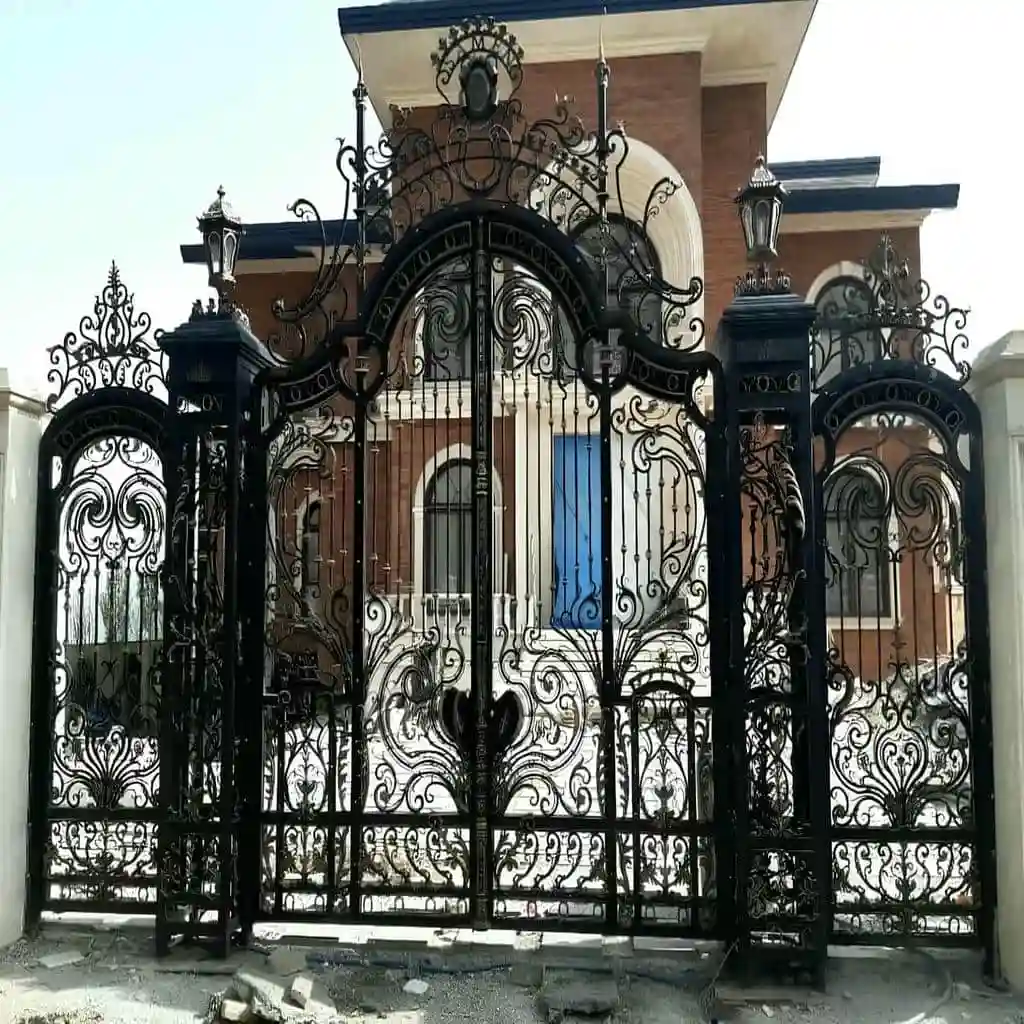 قیمت درب فلزی لوکس بر اساس وزن