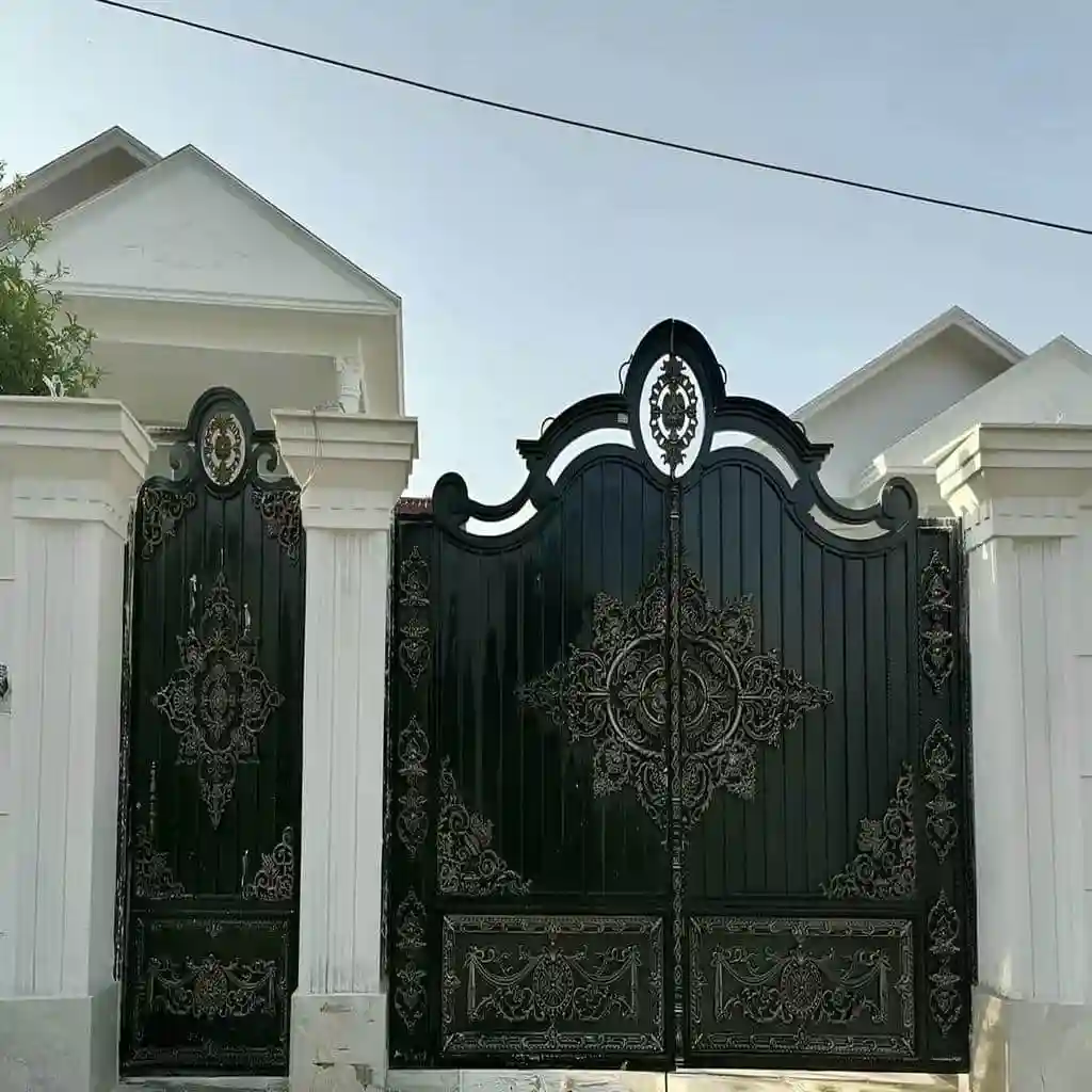 قیمت درب حیاط فوق العاده شیک