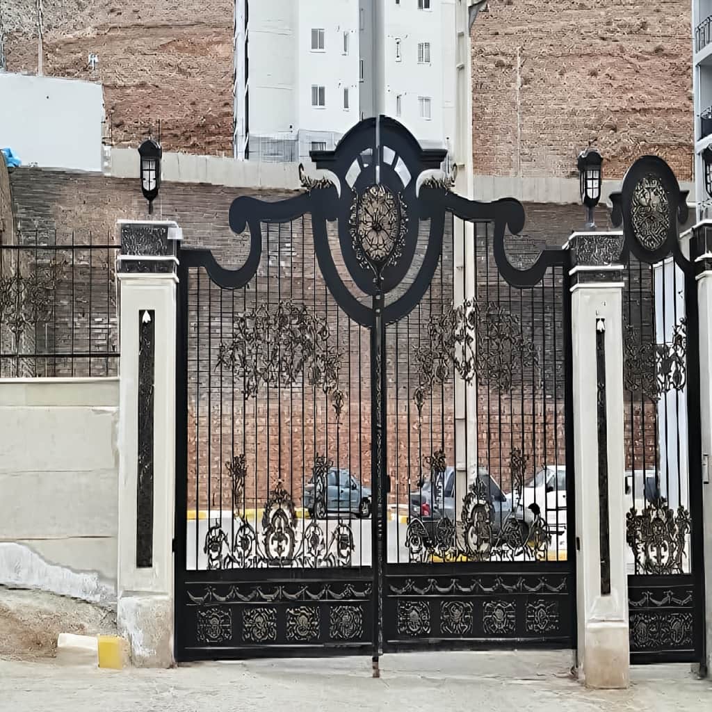 کارخانه ساخت درب فلزی لادن تاج دار