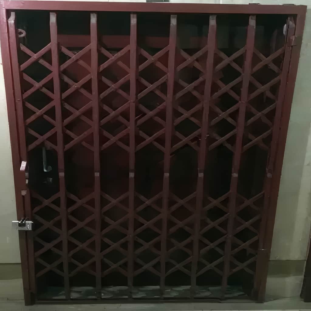 خرید درب آکاردئونی ضدسرقت سبک ساده در رامسر