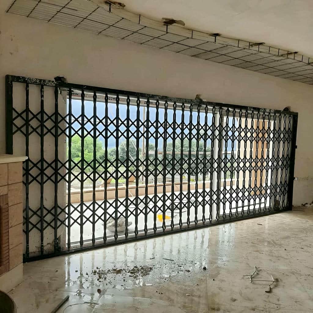 نصب درب آکاردئونی ضدسرقت ساخت سفارشی در فشم