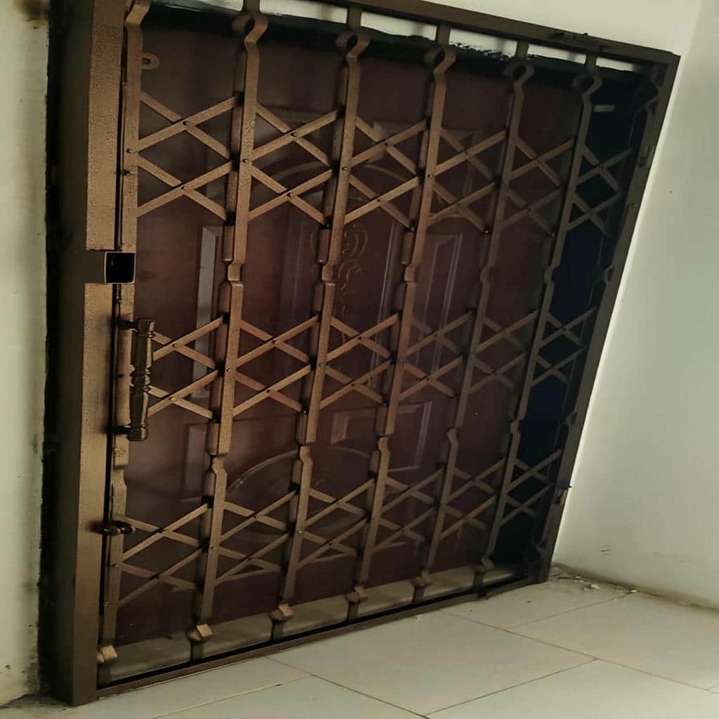 نصب درب آکاردئونی ضدسرقت قفل مقاوم در بندر چابهار