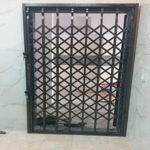 درب آکاردئونی ضدسرقت در بندر دیلم