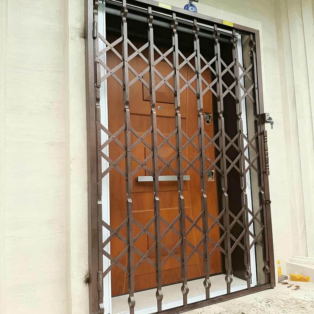 قیمت درب آکاردئونی ضدسرقت ورودی آپارتمان در کمال شهر