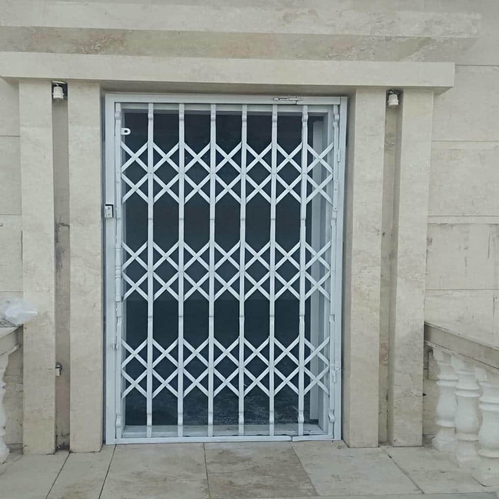 نصب درب آکاردئونی ضدسرقت حرکت روان در نوشهر