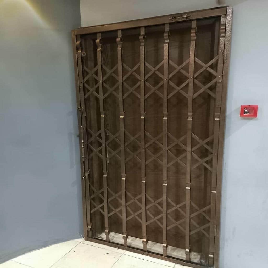 خرید درب آکاردئونی ضدسرقت حفاظ پشت درب در استان گلستان