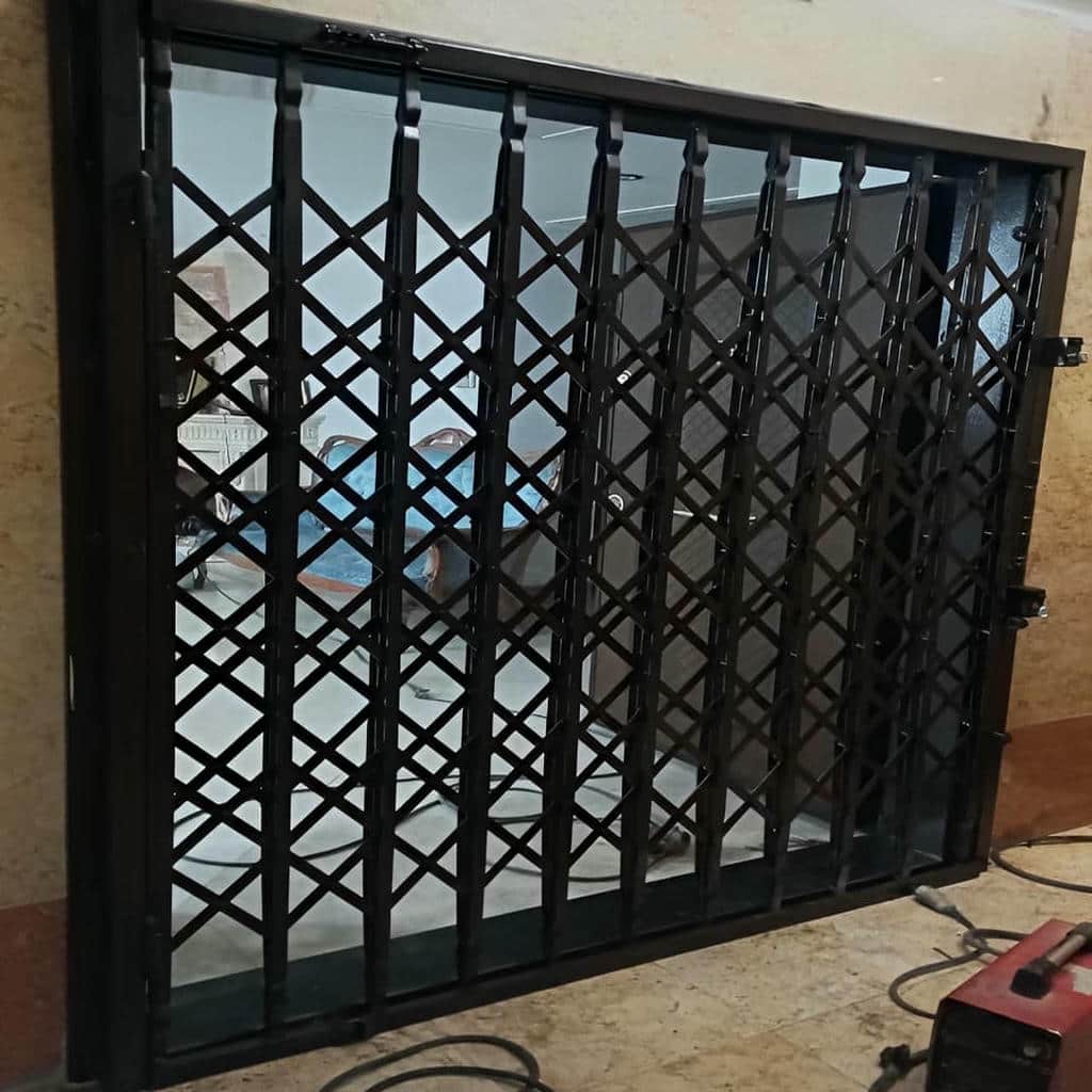 درب آکاردئونی ضدسرقت در یزد