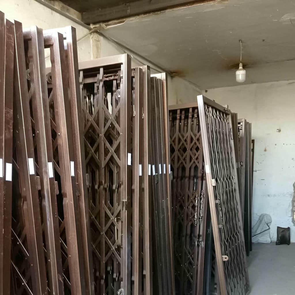 خرید درب آکاردئونی ضدسرقت حفاظ پشت درب در استان گیلان
