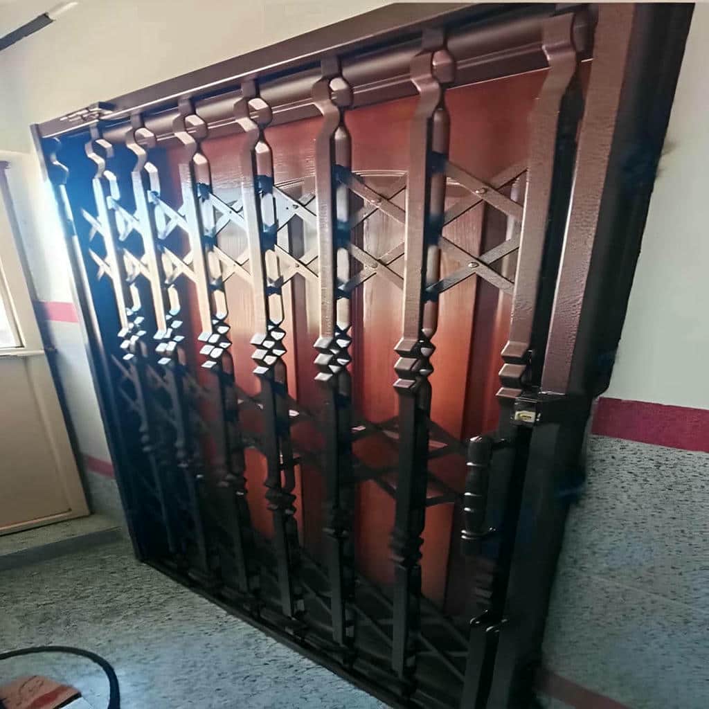 خرید درب آکاردئونی ضدسرقت طرح تقویتی در باغ عباس‌آباد