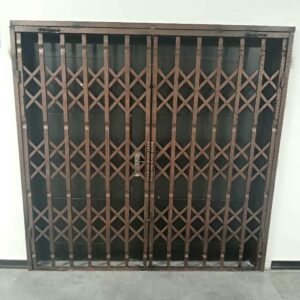 درب آکاردئونی ضدسرقت در سیرجان