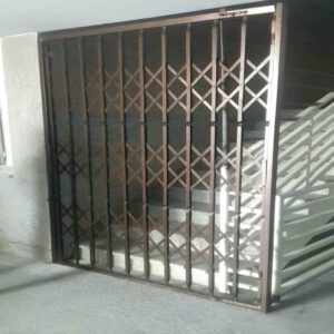 درب آکاردئونی ضدسرقت در بندر لنگه