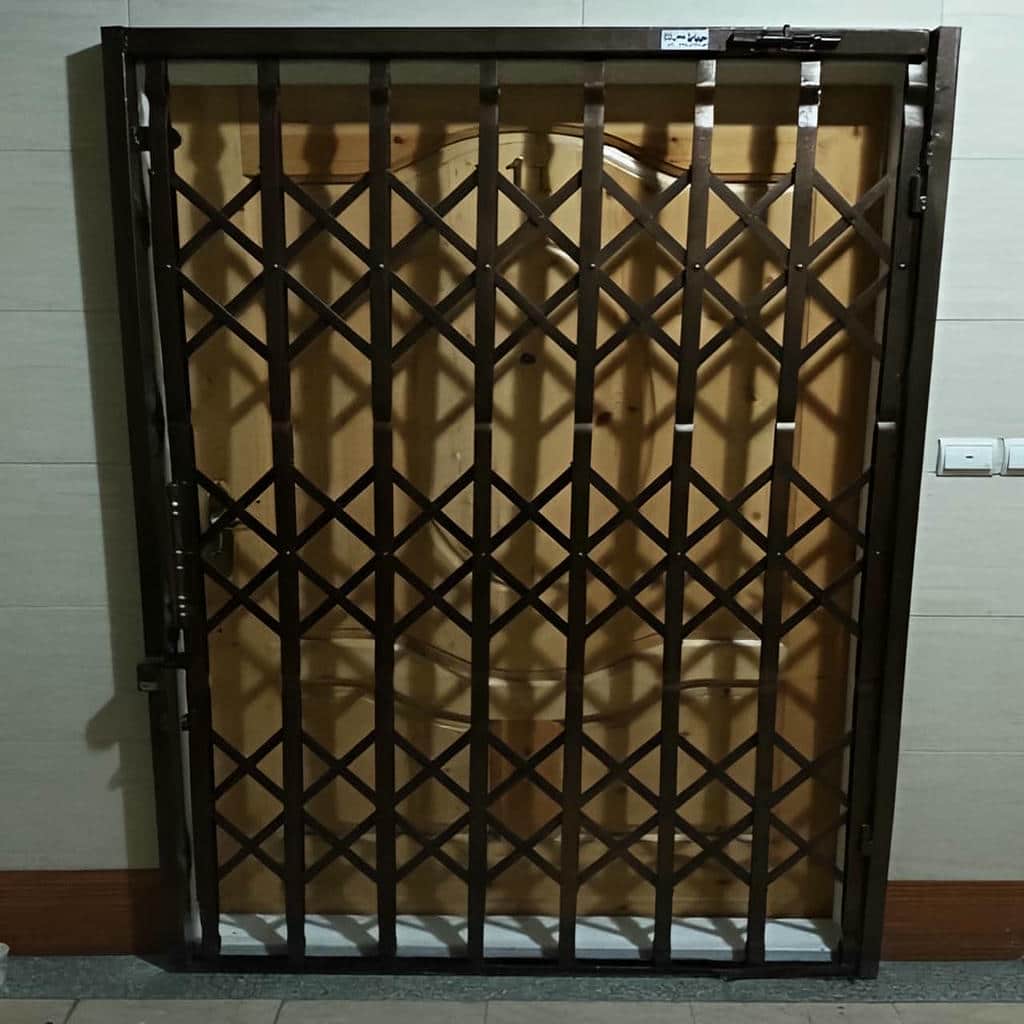 نصب درب آکاردئونی ضدسرقت حرکت روان در نیشابور