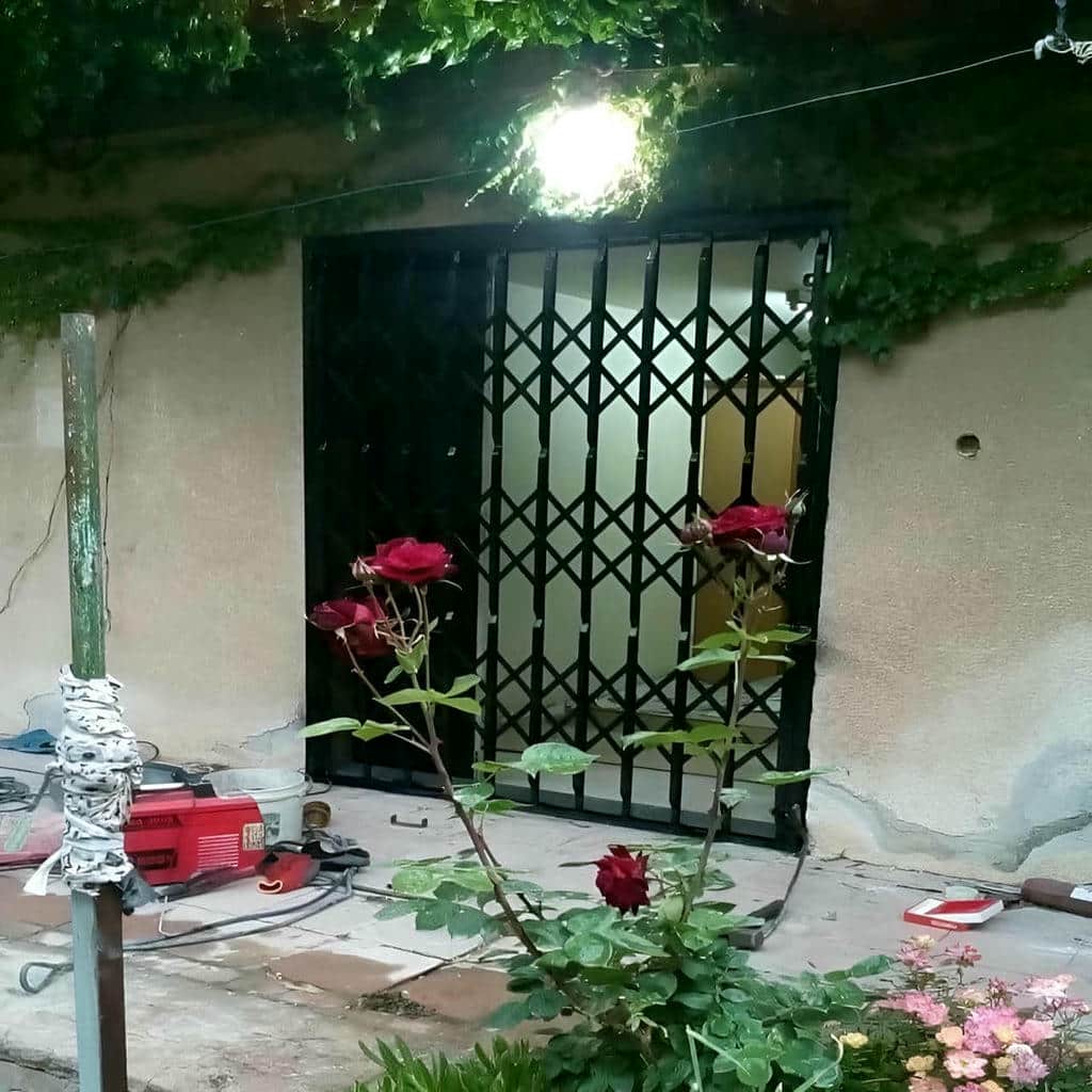 درب آکاردئونی ضدسرقت در تهران