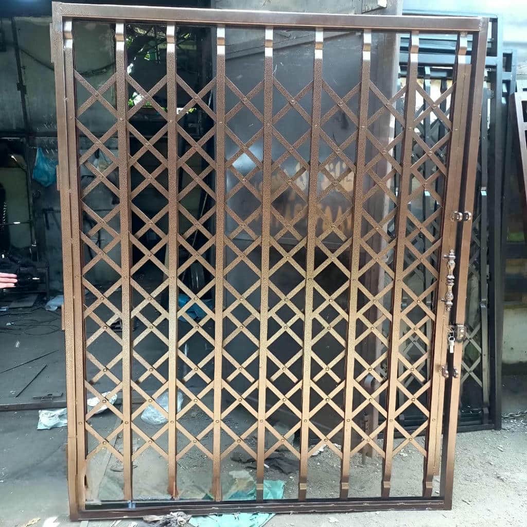 قیمت درب آکاردئونی ضدسرقت محل کار در قم
