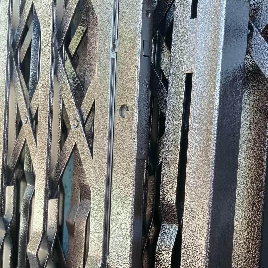 درب آکاردئونی ضدسرقت در نسیم شهر