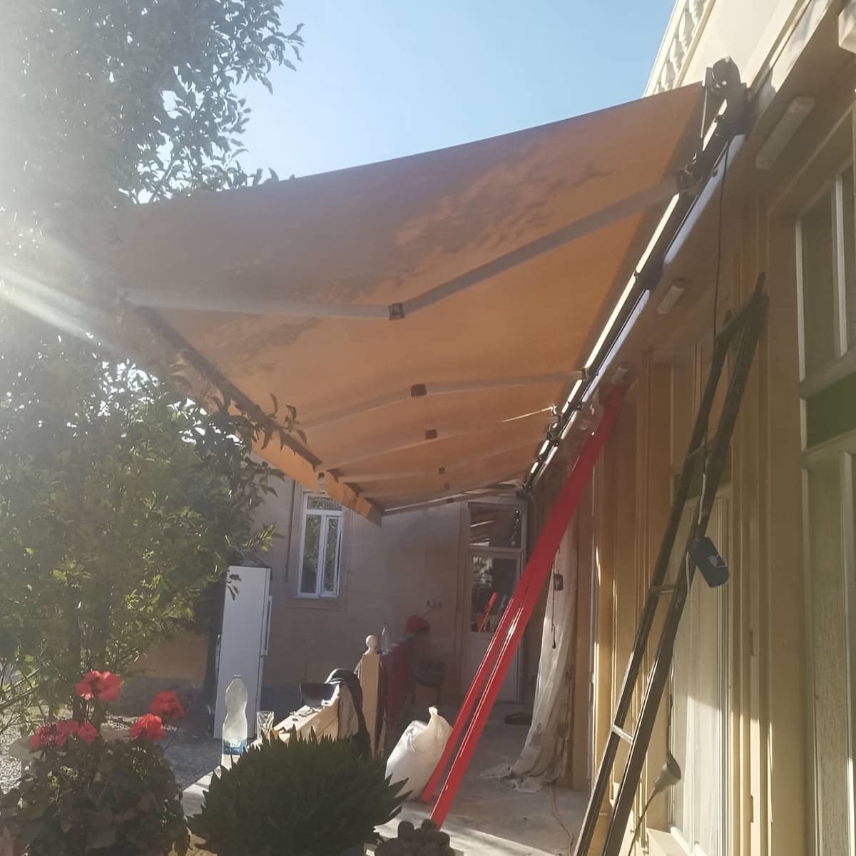 سایبان برقی اتوماتیک در ساری