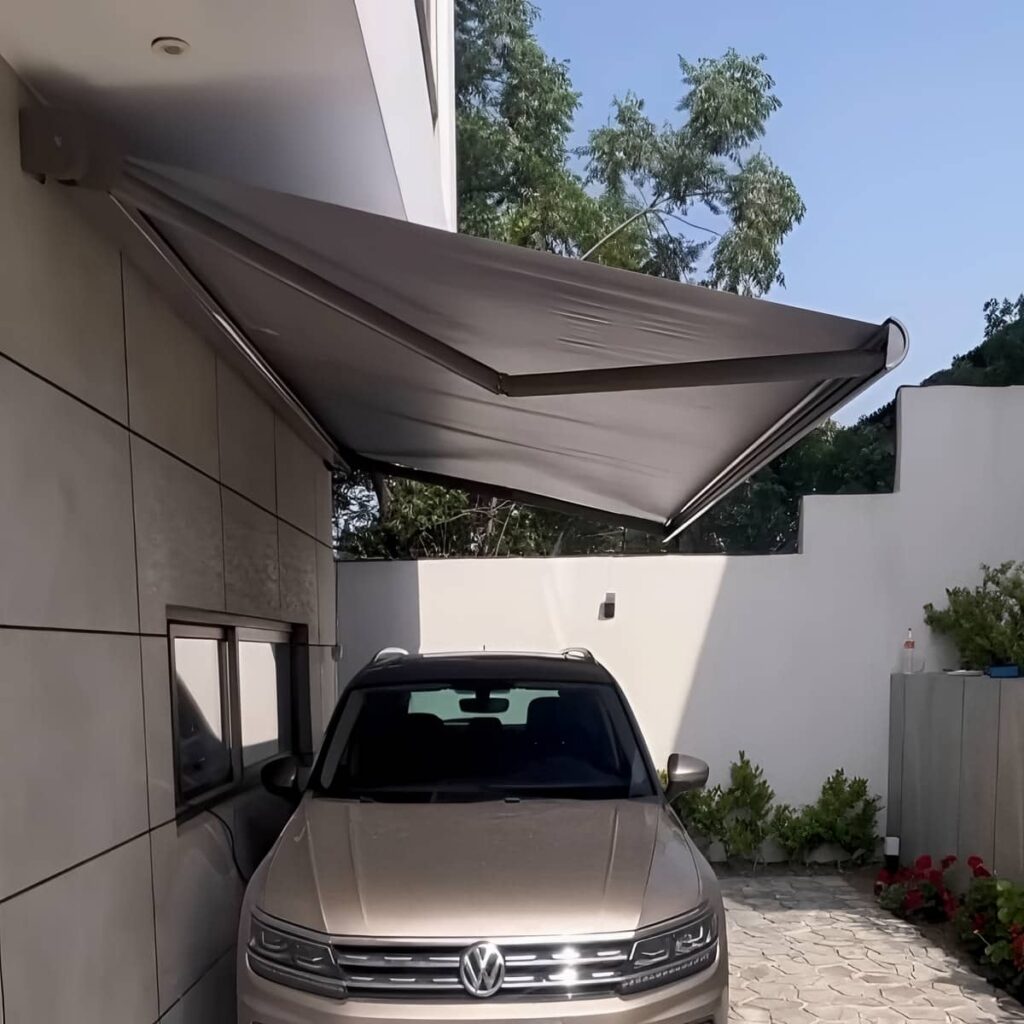 سایبان برقی اتوماتیک در بندر دیلم