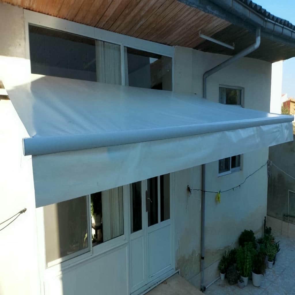 سایبان برقی اتوماتیک در مریوان