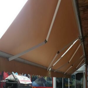 سایبان برقی اتوماتیک در پرند