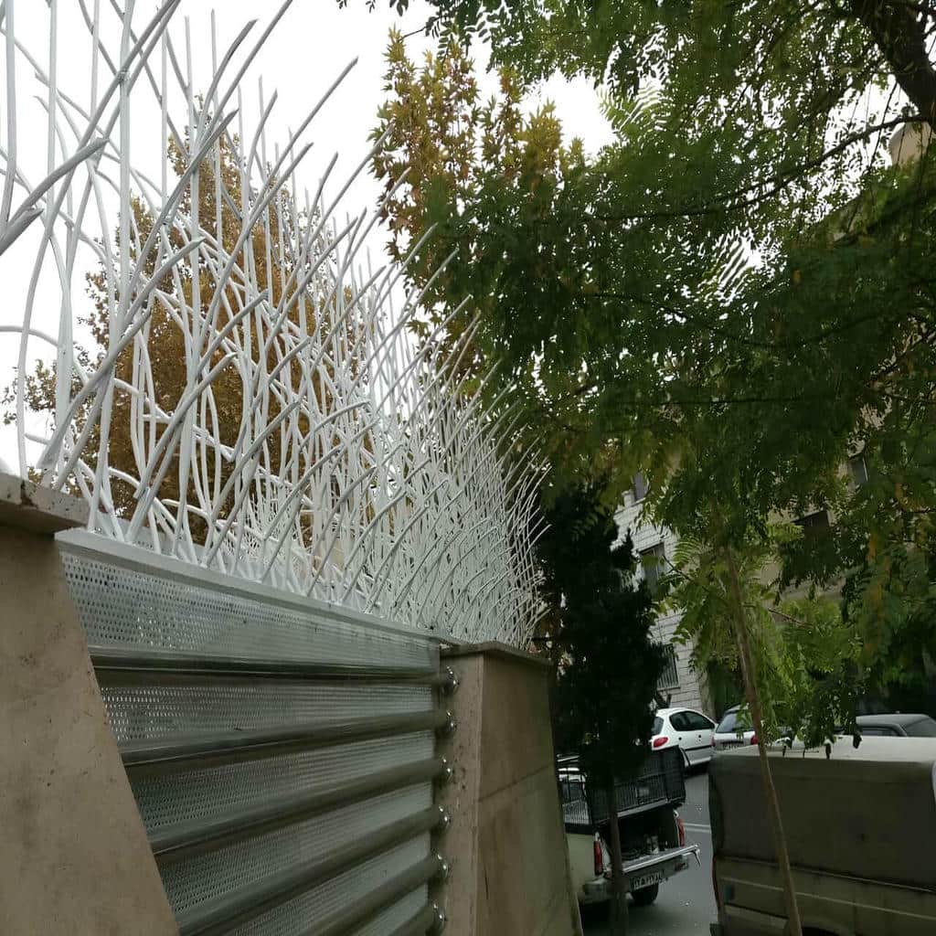 فروش حفاظ شاخ گوزنی ویلا باغ در مریوان