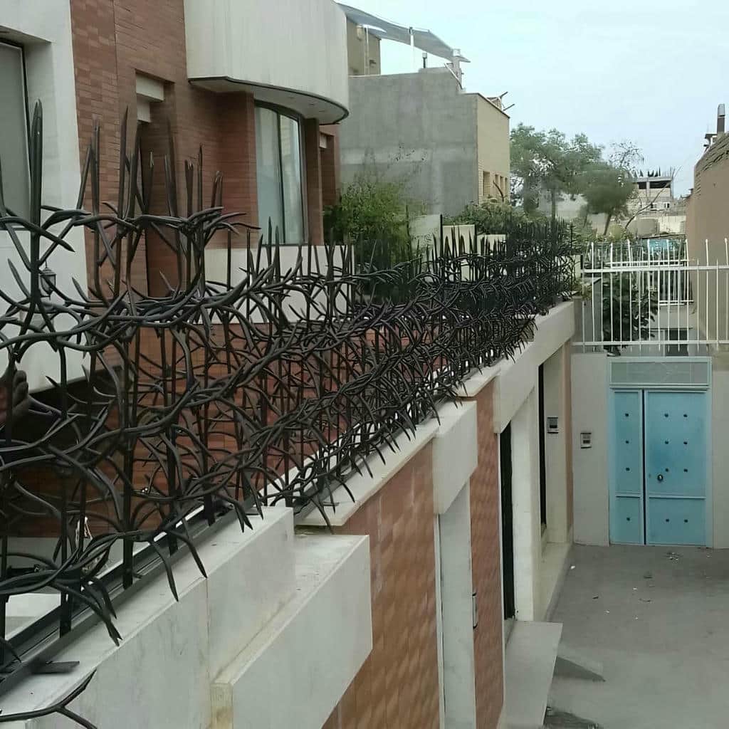 نصب حفاظ شاخ گوزنی ویلا باغ در خرم آباد