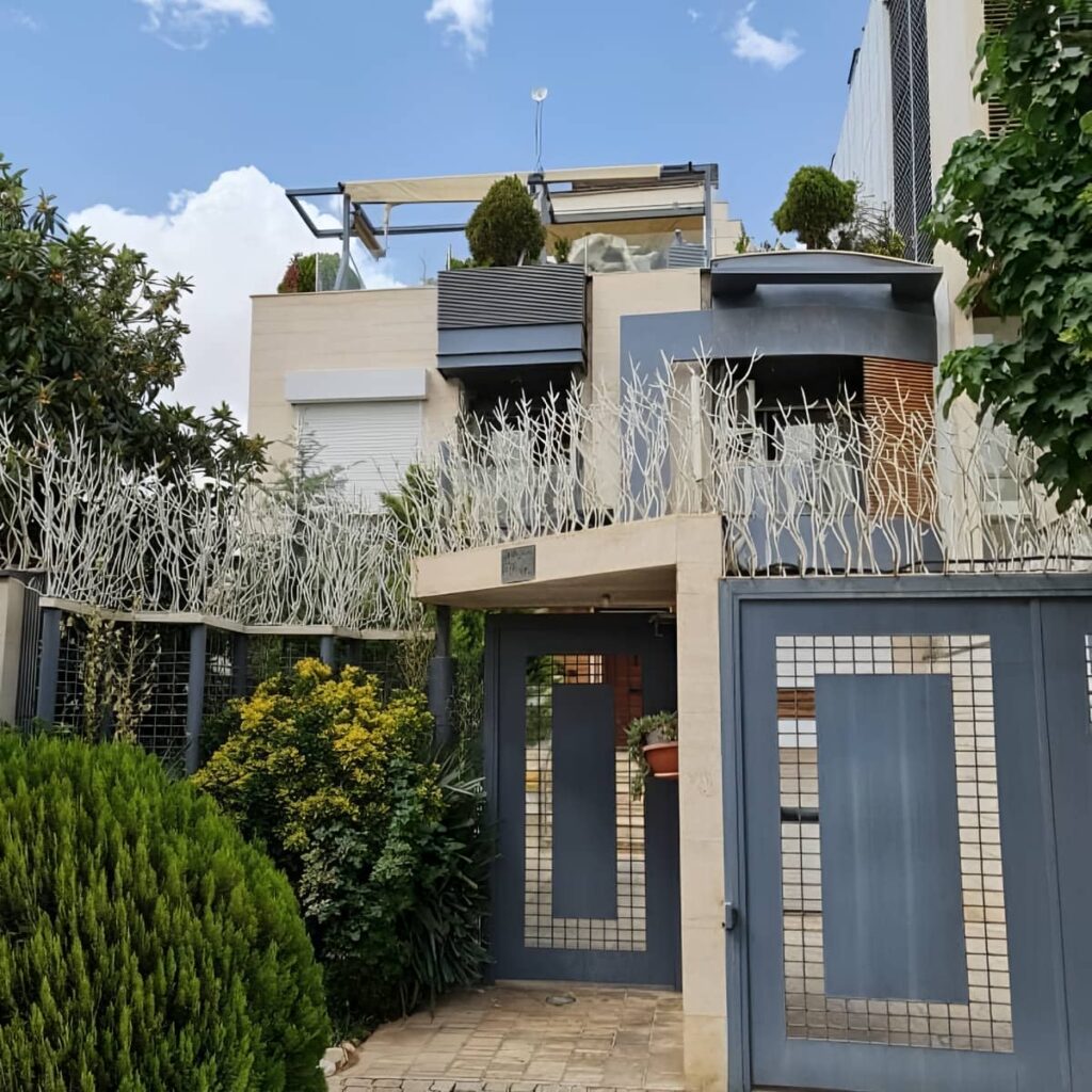 حفاظ شاخ گوزنی در یاسوج