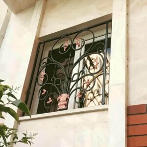 حفاظ پنجره نرده فلزی در سقز