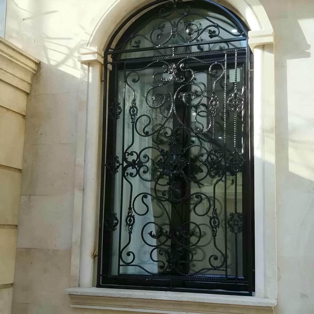 قیمت حفاظ پنجره نرده فلزی فرفورژه کلاسیک در تبریز