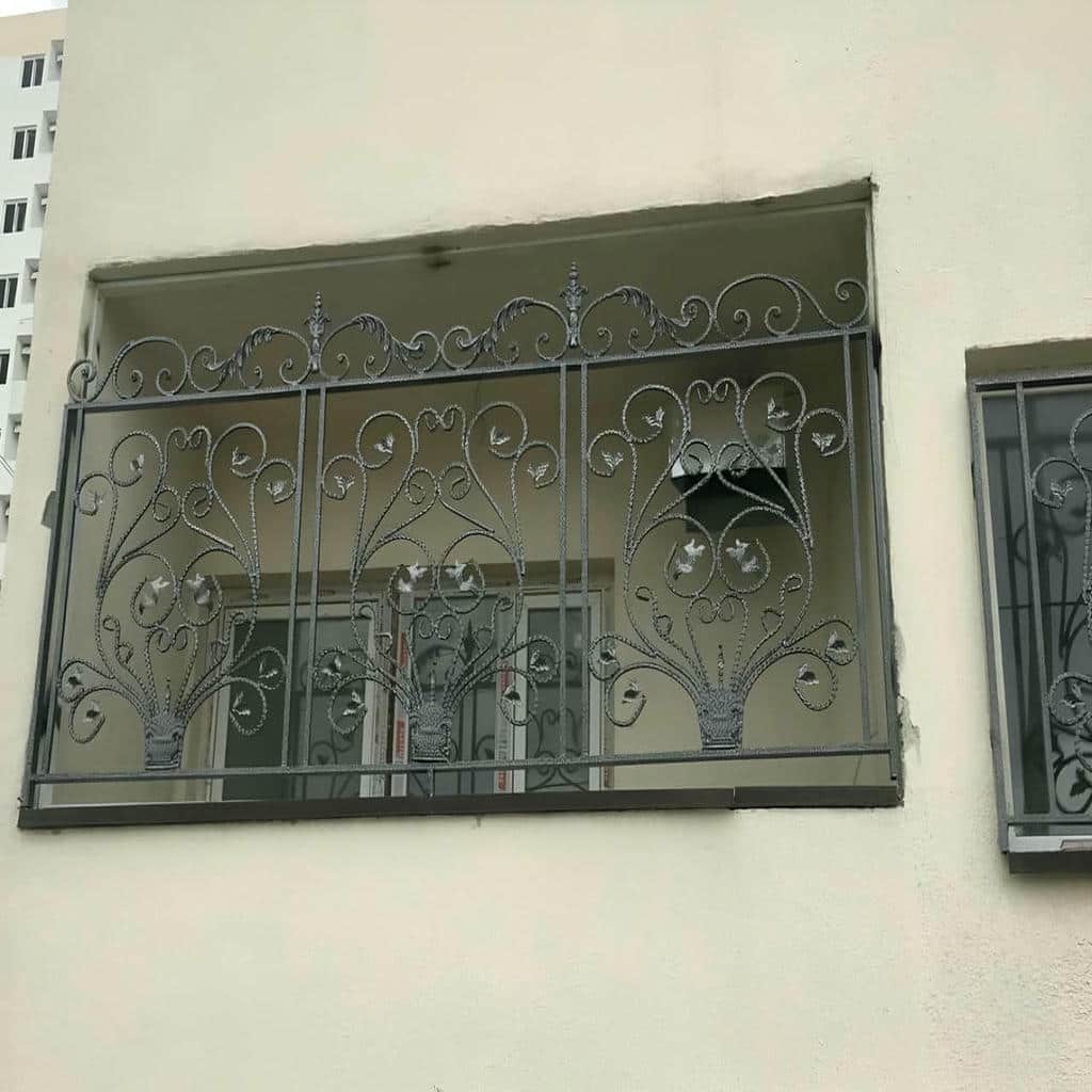 خرید حفاظ پنجره نرده فلزی ساده در رشت