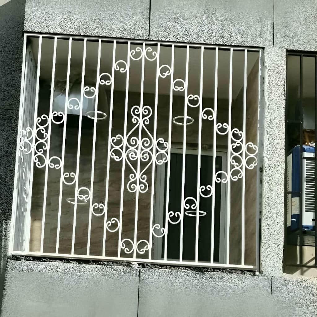 حفاظ پنجره نرده فلزی در ارومیه