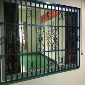 حفاظ پنجره نرده فلزی در سیرجان