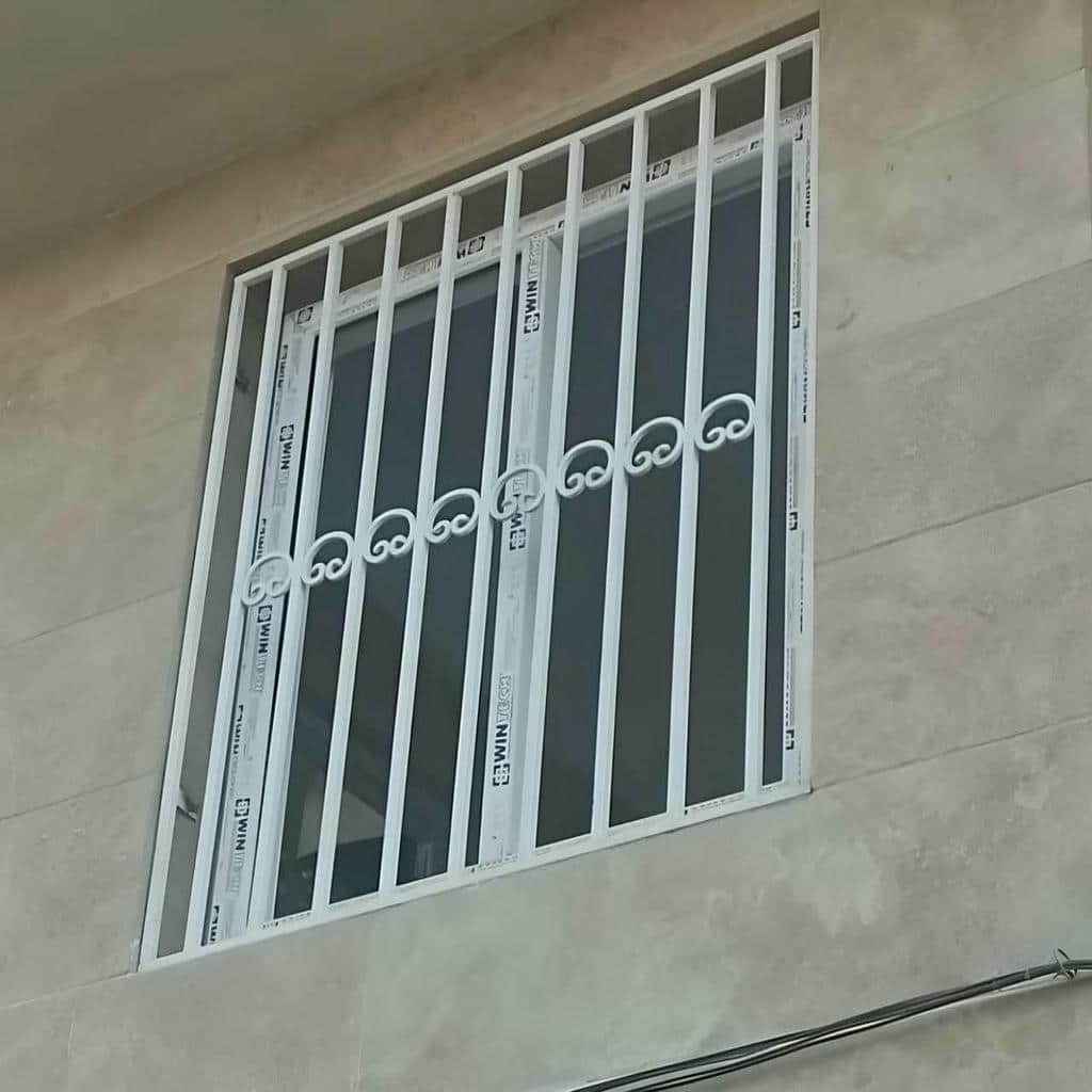 خرید حفاظ پنجره نرده فلزی در مهرشهر کرج