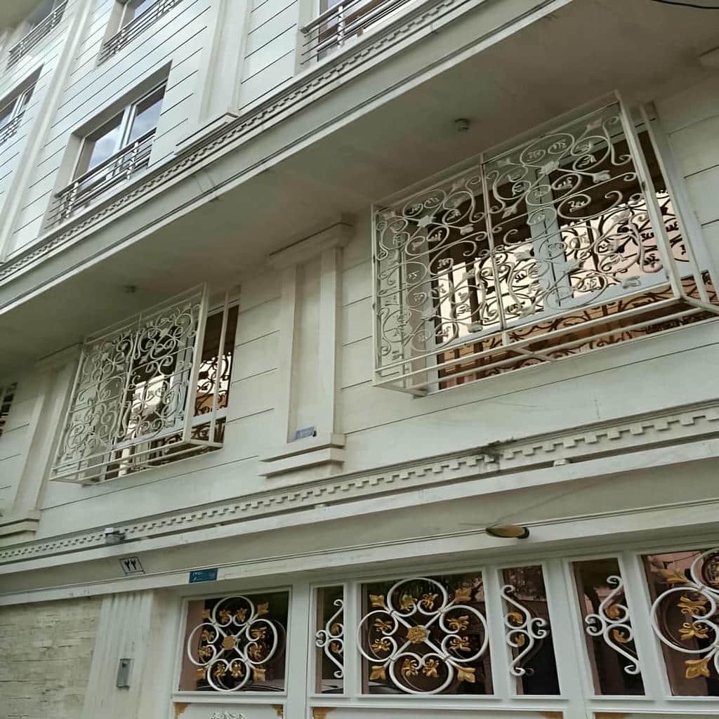 حفاظ پنجره نرده فلزی در سمنان