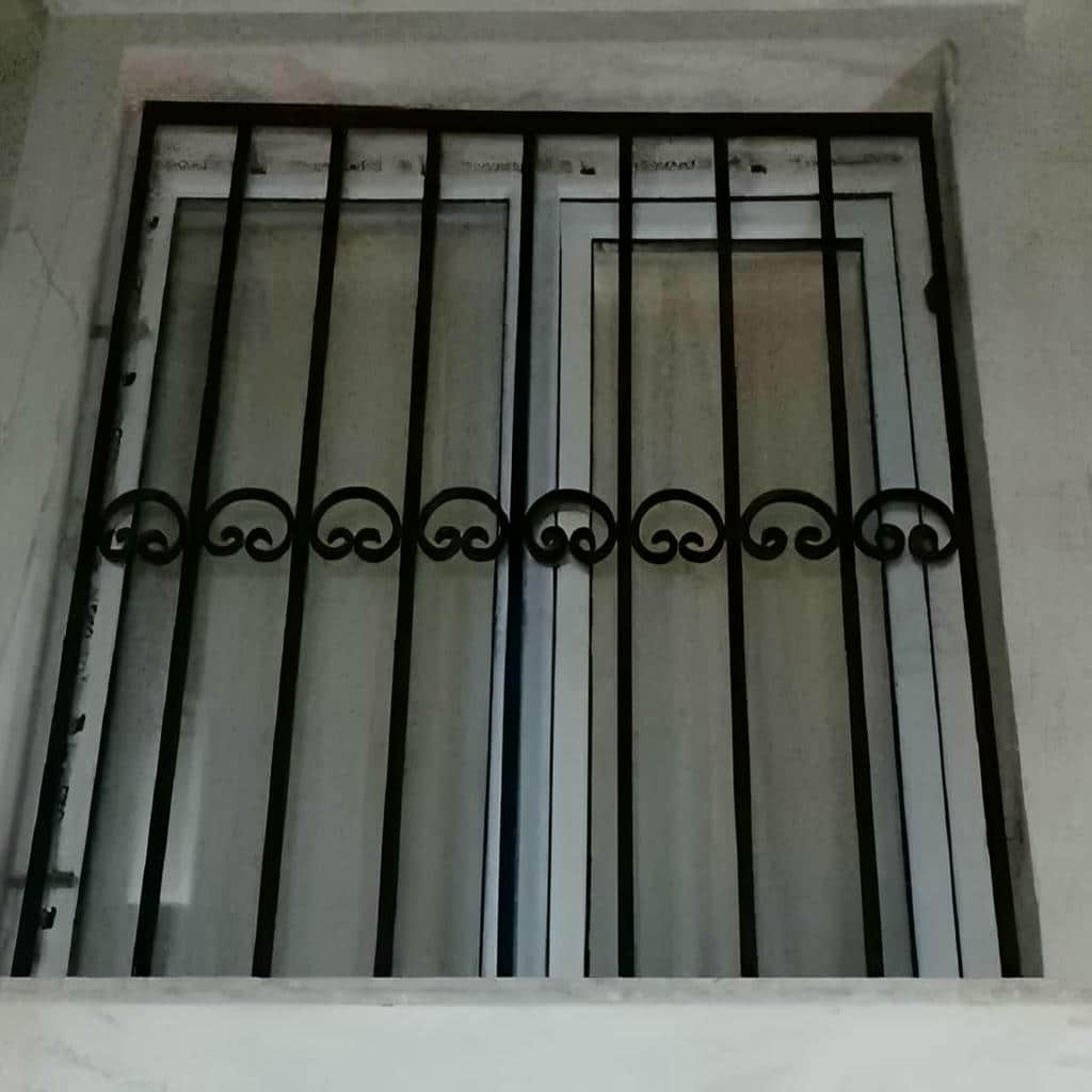 حفاظ پنجره فلزی در خرم آباد