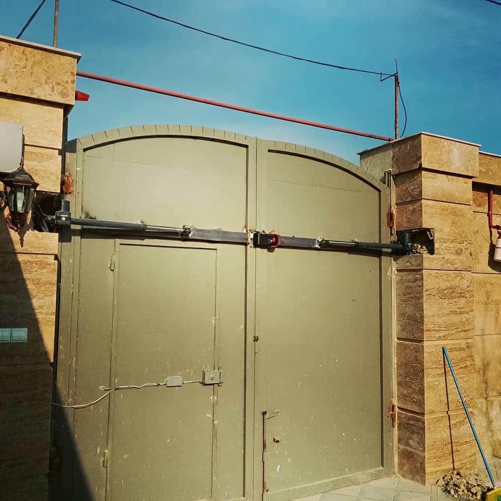 نصب جک درب پارکینگ مقاوم در بندر انزلی