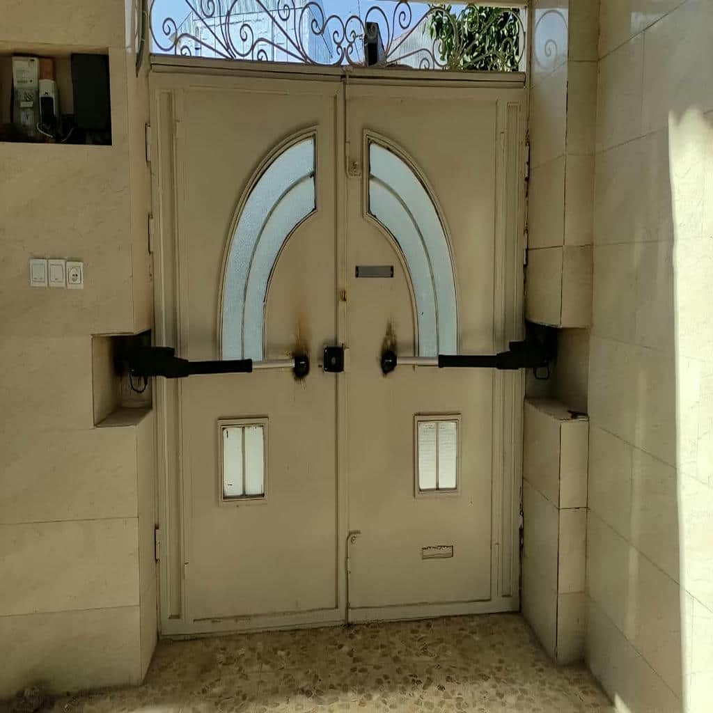 خرید جک درب پارکینگ بازویی در باغ عباسآباد