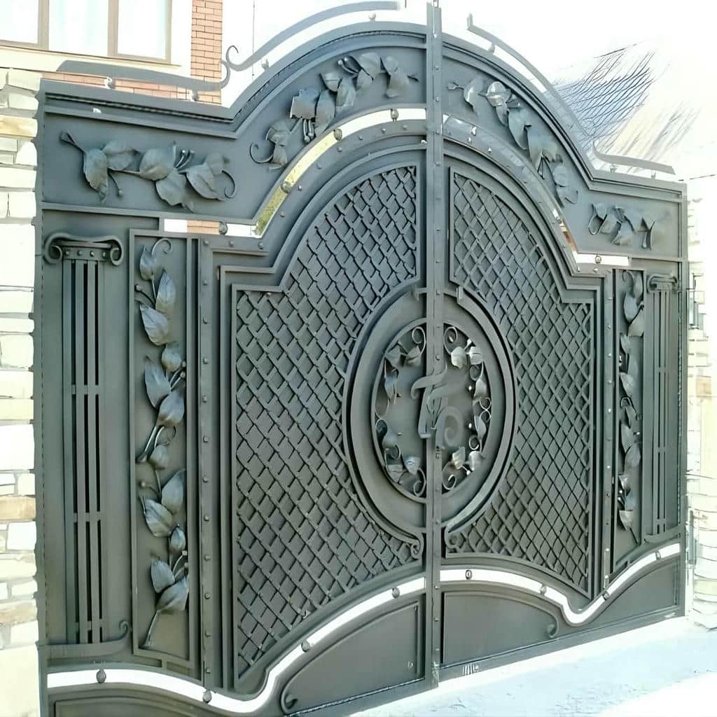 نصب درب حیاط فرفورژه باغ در چالوس