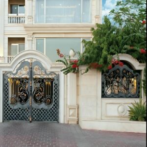 درب حیاط فرفورژه در بجنورد