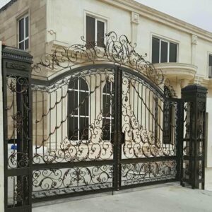 درب حیاط فرفورژه در محمودآباد