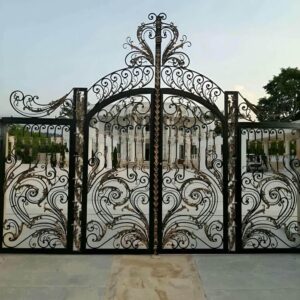 درب حیاط فرفورژه در نظرآباد