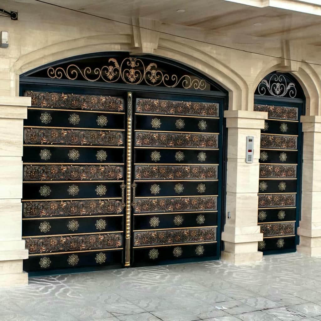 کارخانه درب حیاط فرفورژه کلاسیک در آبادان