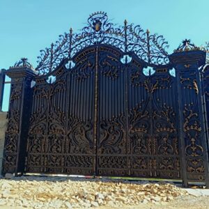 درب حیاط فرفورژه در فشم