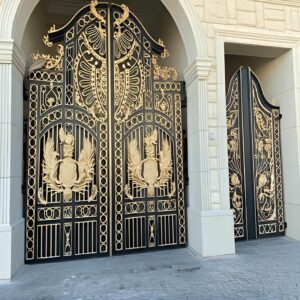 درب حیاط فرفورژه در رفسنجان