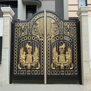 درب حیاط فرفورژه در اصفهان