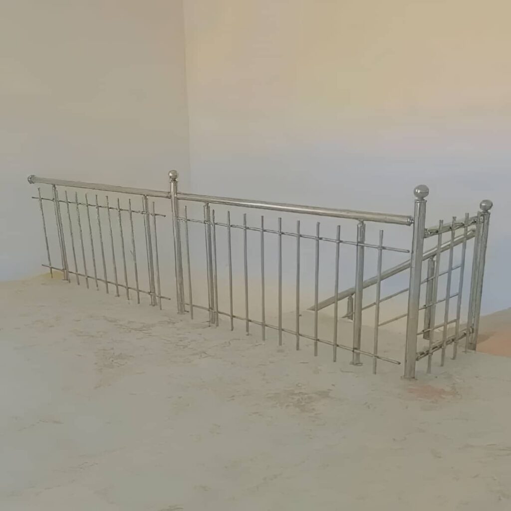 خرید نرده استیل ضدزنگ برای راه پله مدرن
