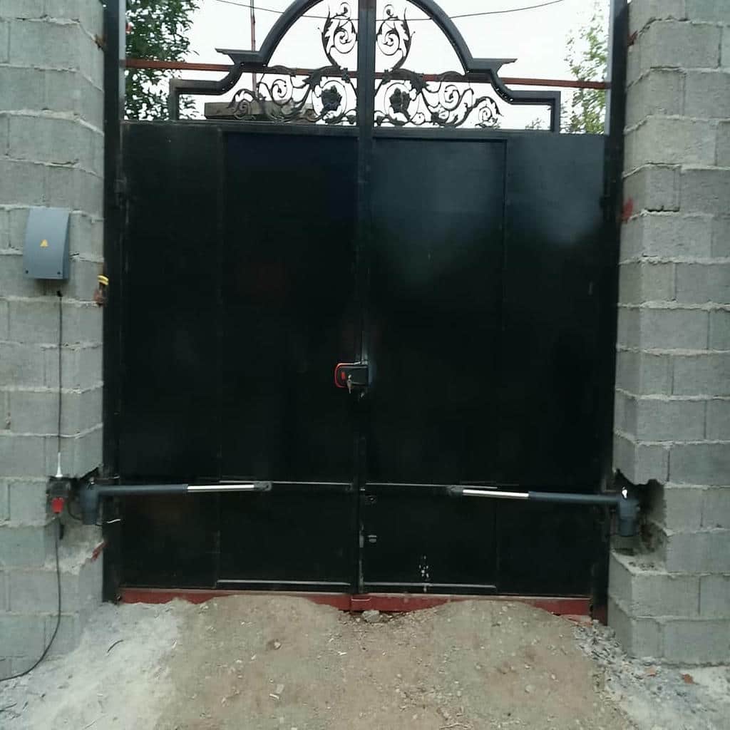 جک پارکینگی هوشمند قابل کنترل با موبایل با ماژول بلوتوث کنار برد