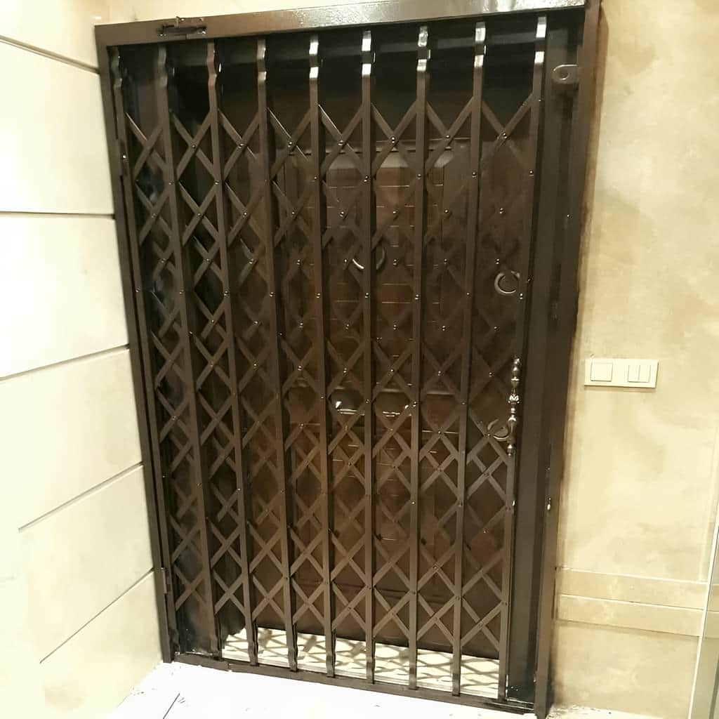 ساخت درب آکاردئونی پنج گل دوبل با تسمه پهن