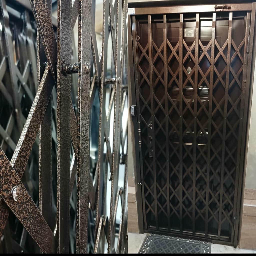 خرید درب آکاردئونی شیک قفل دار پس از اندازه گیری دهانه
